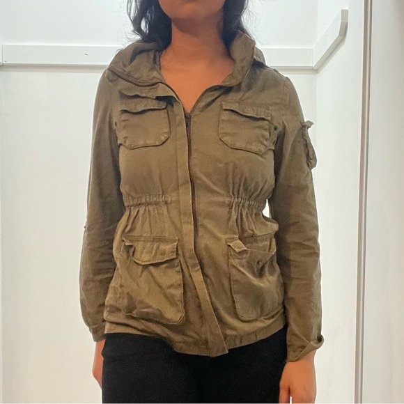 ๐ฟ Stylish H&M Olive Green Jacket โ Womenโs Size 4 ๐ฟ - Picture 6 of 14